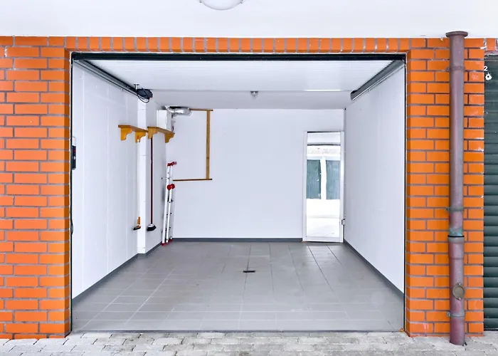 Hoepckestrasse, Hs4 Apartment *